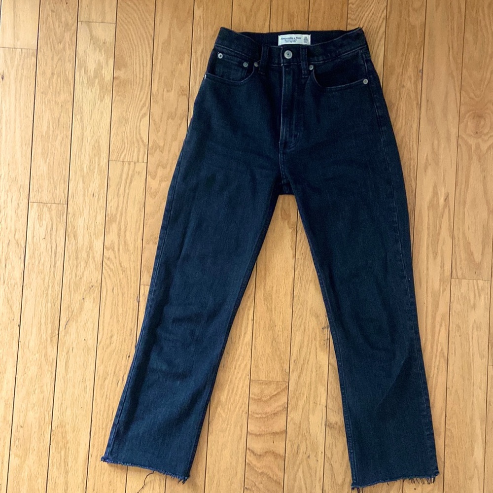 Abercrombie ankle straight ultra high rise black jeans 000 23